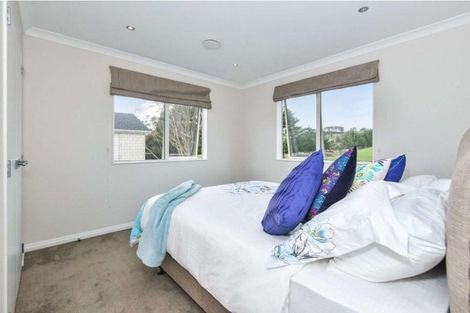 Photo of property in 21e Stamford Crescent, Flat Bush, Auckland, 2019