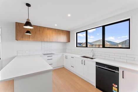 Photo of property in 39 Mehrtens Crescent, Woodend, 7691