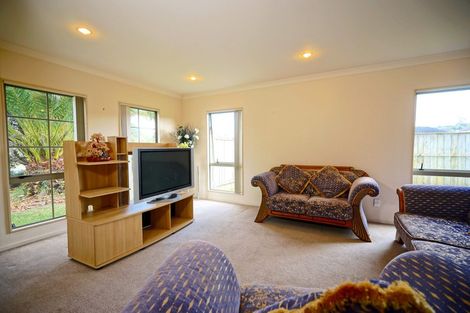 Photo of property in 118 Hugh Green Drive, Pinehill, Auckland, 0632