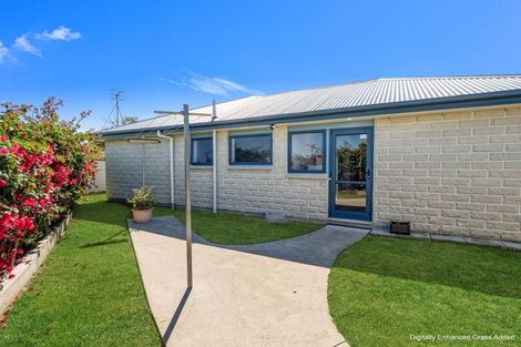 Photo of property in 32 Somerset Crescent, Highbury, Palmerston North, 4412