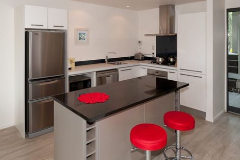 Photo of property in 19 Pavilion Crescent, Hillmorton, Christchurch, 8024