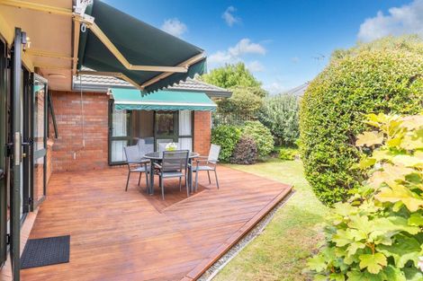 Photo of property in 12 Kirk Close, Rototuna, Hamilton, 3210