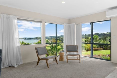 Photo of property in 4 Sunset Parade, Parua Bay, Whangarei, 0174