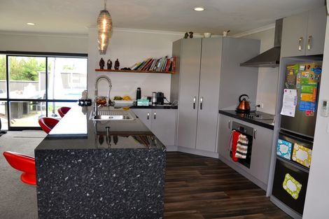 Photo of property in 21 Surfers Avenue, Waihi Beach, 3611