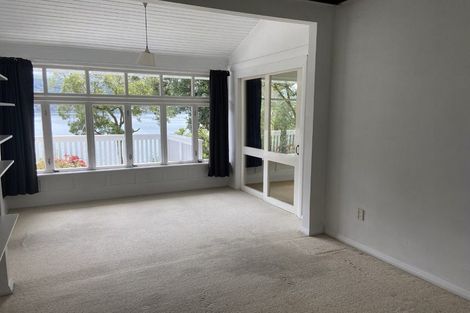 Photo of property in 21 Marine Parade, Macandrew Bay, Dunedin, 9014