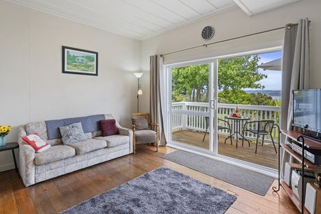 Photo of property in 19 James Street, Russell, 0202