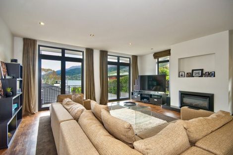 Photo of property in 38a Lake Avenue, Frankton, Queenstown, 9300