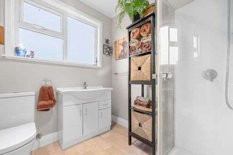 Photo of property in 356 Cambridge Terrace, Naenae, Lower Hutt, 5011