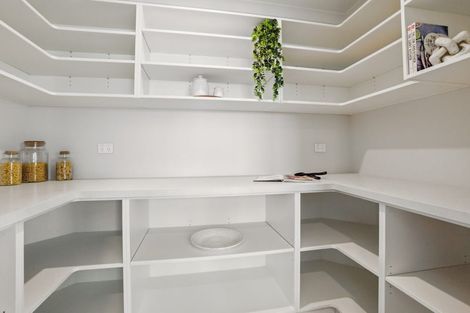 Photo of property in 18 Silver Peaks Drive, West Melton, 7618