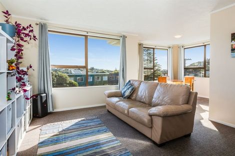Photo of property in 2b Whanake Street, Titahi Bay, Porirua, 5022