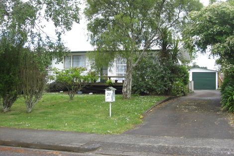 Photo of property in 21 Tairere Crescent, Rosehill, Papakura, 2113