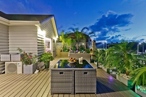 Photo of property in 25 Turutu Place, Long Bay, Auckland, 0630
