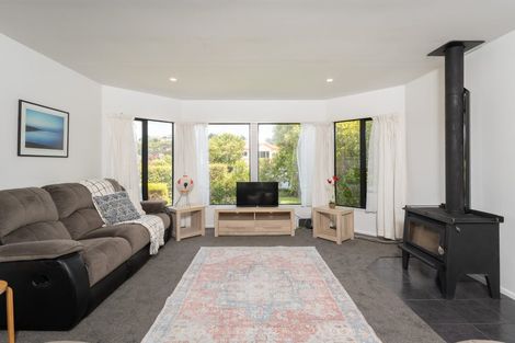 Photo of property in 4 Waverton Terrace, Churton Park, Wellington, 6037