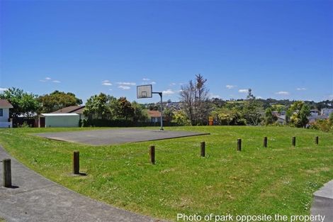 Photo of property in 2/8 Dalmatia Place, Henderson, Auckland, 0612