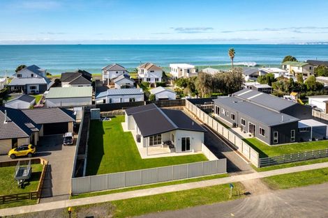 Photo of property in 23 Pohutukawa Drive, Eskdale, Napier, 4182