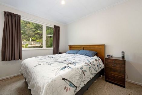 Photo of property in 61 Bird Grove, Stokes Valley, Lower Hutt, 5019