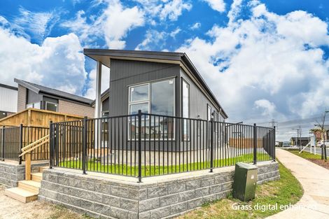 Photo of property in 17 Puwha Street, Massey, Auckland, 0614