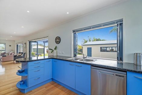 Photo of property in 136 Waimaire Avenue, Matarangi, Whitianga, 3592