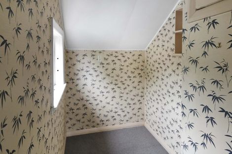 Photo of property in 28 Marina Grove, Hutt Central, Lower Hutt, 5010