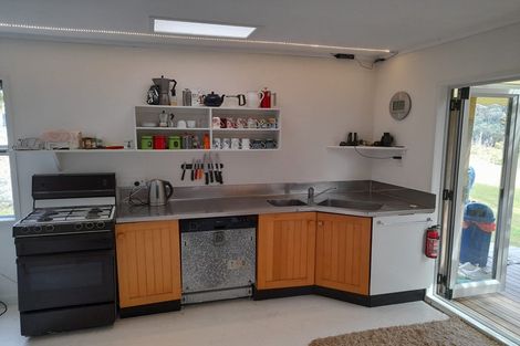 Photo of property in 19 Edith Ridge Road, Kawau Island, 0920