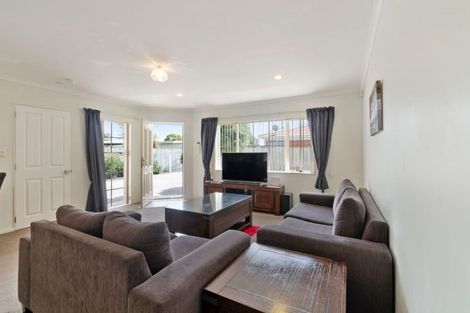 Photo of property in 121a Old Wairoa Road, Papakura, 2110