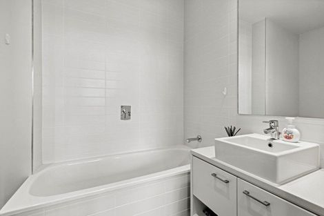 Photo of property in Sentinel Apartments, 1605/3 Northcroft Street, Takapuna, Auckland, 0622