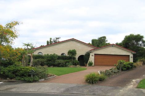 Photo of property in 41 Lastel Place, Shelly Park, Auckland, 2014