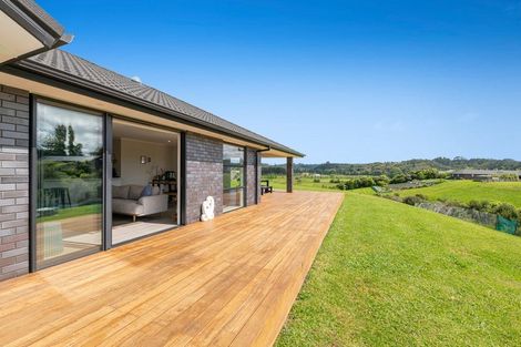 Photo of property in 22 Awatiro Drive, Kaukapakapa, 0871