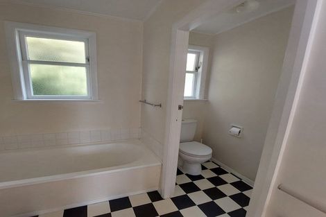 Photo of property in 85a Seatoun Heights Road, Seatoun, Wellington, 6022