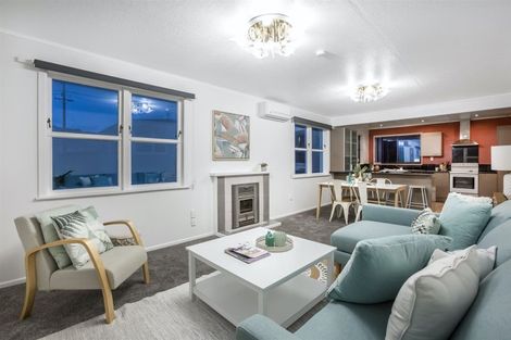 Photo of property in 60 Bell Street, Tawa, Wellington, 5028