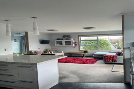 Photo of property in 22 Oriental Street, Welbourn, New Plymouth, 4312