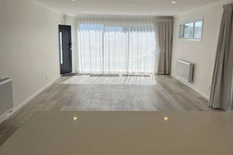 Photo of property in 115a Queen Charlotte Drive, Aotea, Porirua, 5024