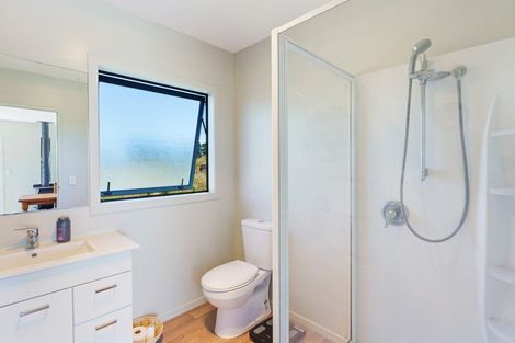 Photo of property in 17 Henham Lane, Waikawa Beach, Levin, 5573