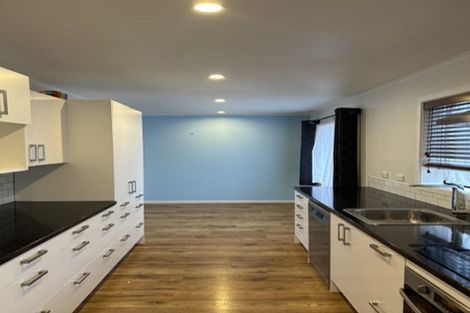 Photo of property in 5 Colorado Grove, Brooklyn, Wellington, 6021