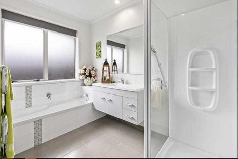 Photo of property in 45 Carrington Drive, Papamoa Beach, Papamoa, 3118