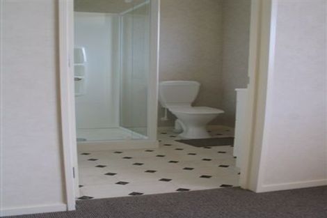 Photo of property in 27 Boston Parade, Kelvin Grove, Palmerston North, 4414