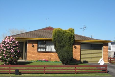 Photo of property in 52 Hakanoa Street, Huntly, 3700