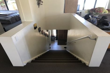 Photo of property in 35 Futuna Close, Karori, Wellington, 6012