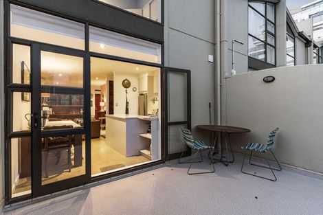 Photo of property in 4/16 Huron Street, Takapuna, Auckland, 0622