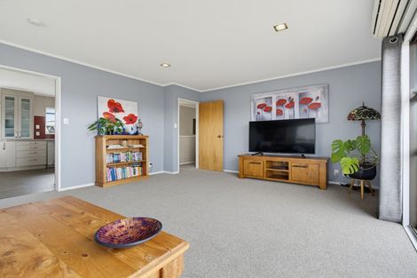 Photo of property in 1 Te Ana Place, Lynmore, Rotorua, 3010