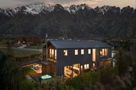 Photo of property in 9 Falconer Rise, Jacks Point, Queenstown, 9371