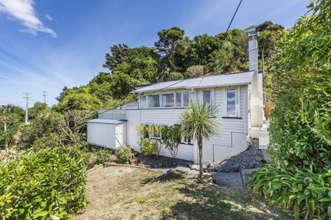 Photo of property in 4 Gordon Road, Plimmerton, Porirua, 5026