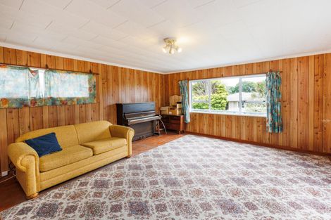 Photo of property in 2 Stoke Place, Awapuni, Palmerston North, 4412
