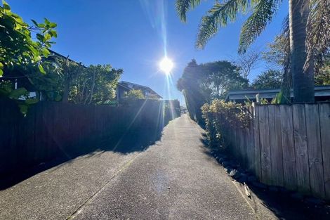 Photo of property in 1/48 Taharoto Road, Takapuna, Auckland, 0622