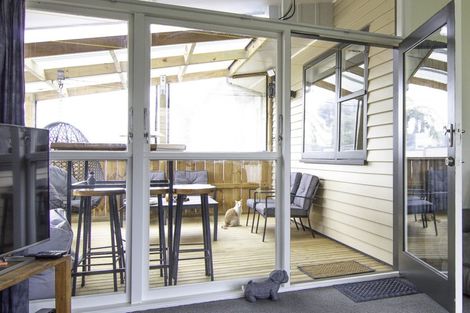 Photo of property in 2 Newcastle Street, Hokowhitu, Palmerston North, 4410