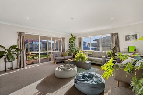 Photo of property in 21 Crisp Drive, Papamoa Beach, Papamoa, 3118