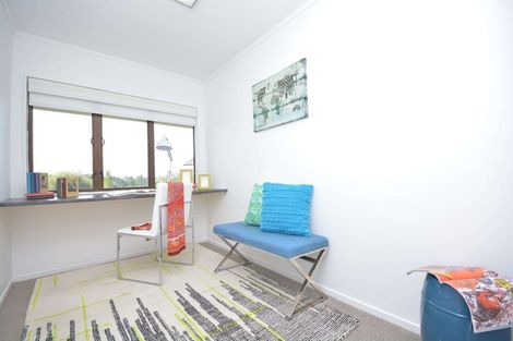 Photo of property in 8 Sandgate Avenue, Botany Downs, Auckland, 2010
