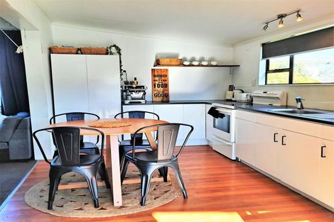 Photo of property in 7 Manse Street, Clinton, 9534