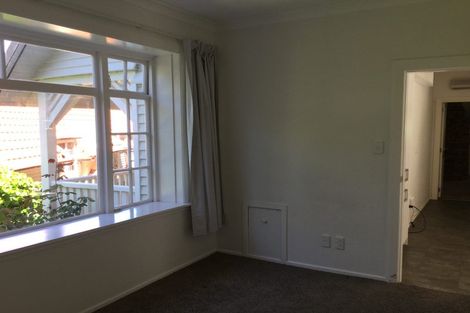 Photo of property in 1 Glasgow Street, Kelburn, Wellington, 6012