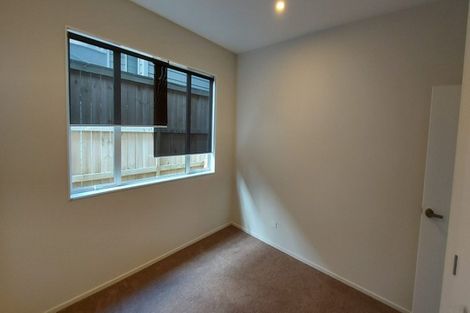 Photo of property in 8 Barrique Road, Kumeu, 0810